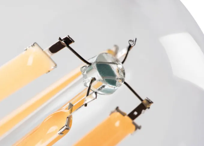 Kanlux Premium XLED E27 COG Filament LED Birne 8 Watt Echtglas