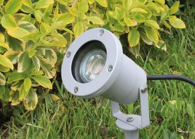 ChiliTec Gartenleuchte CT-GS10, silbergrau 230V, 1,5m Kabel+Erdspiess, GU10 Fassung