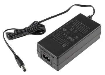 Chilitec LED Stecker-Netzteil CTN-1260n 110-240V 12V 5000mA / 60W