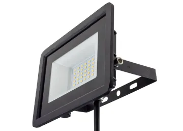 ChiliTec LED-Fluter SlimLine 30W 12-24V IP65 2721 Lumen 4000K neutralweiß